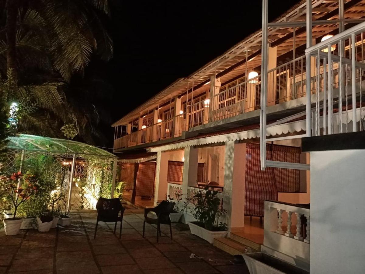 Vista Mare Beach Resort Vagator Buitenkant foto